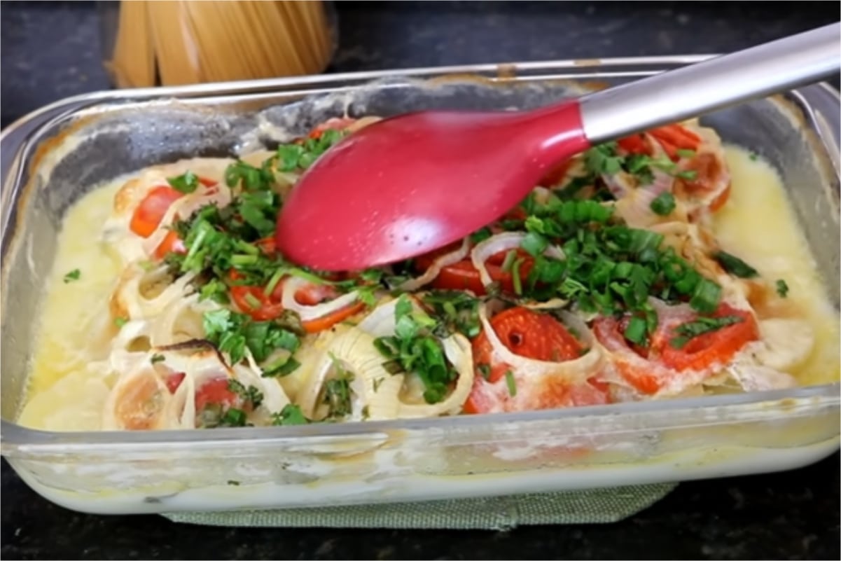 Filé de peixe ao forno um prato cheio de sabor e um segredo especial para temperar