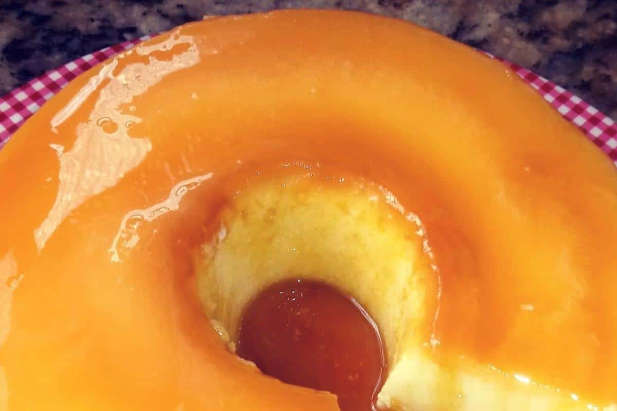 Pudim de pão amanhecido aqui em casa não sobra mais pão depois que aprendi a fazer