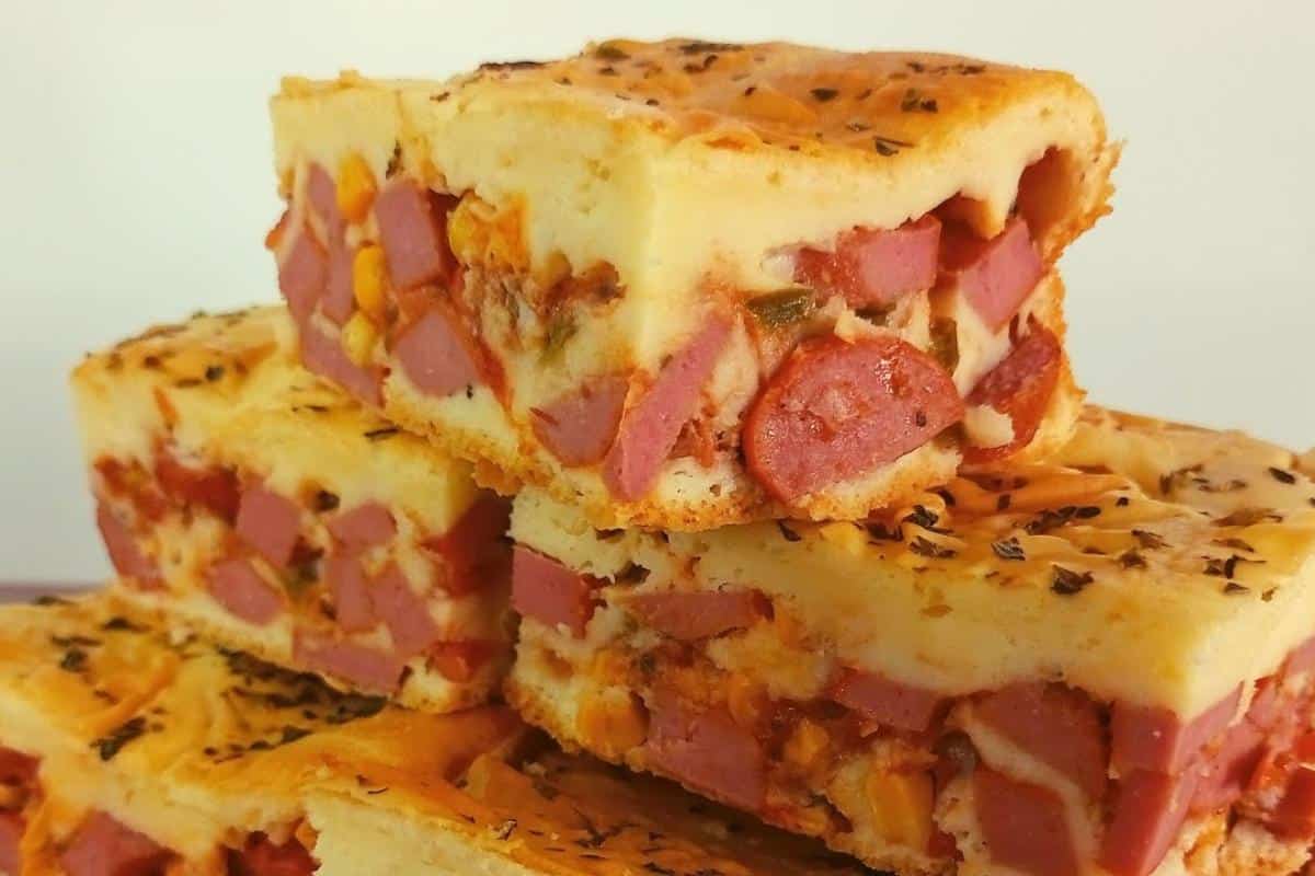Torta de salsicha muito saborosa com uma massa super macia que desmancha na boca