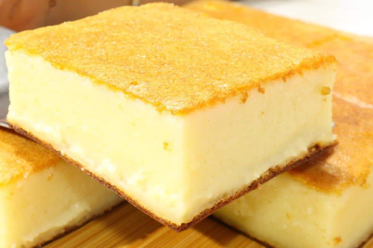 Bolo de leite super cremoso que até parece pudim que desmancha na boca
