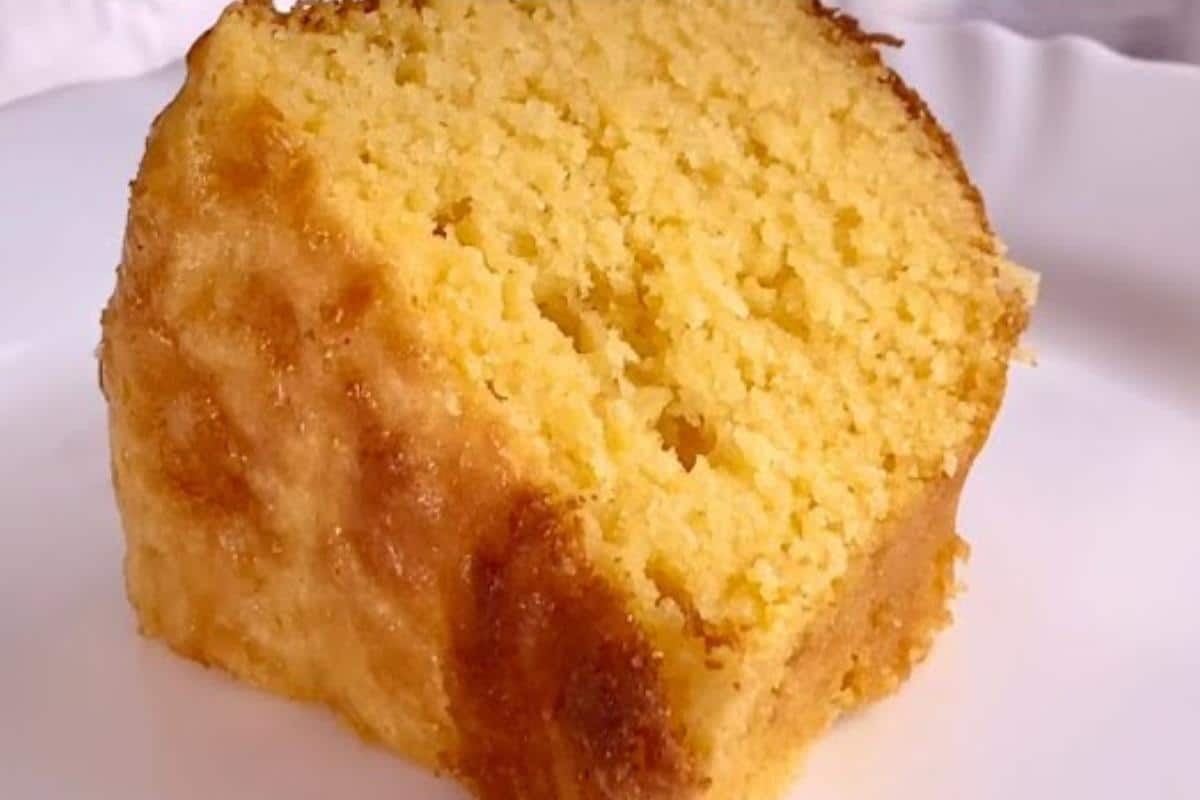 Minha mãe tem uma receita de bolo grande sem farinha que fica simplesmente uma maravilha