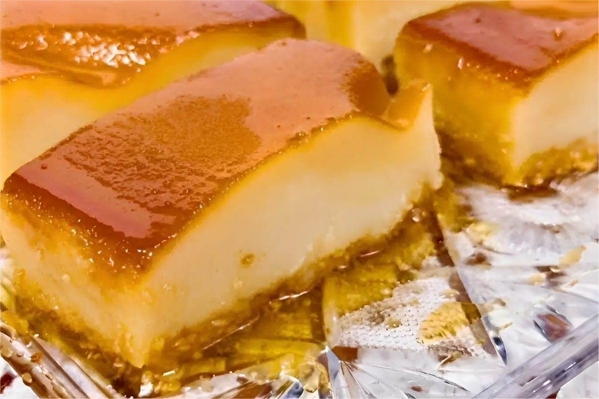 Bolo moça fácil de fazer cremoso e delicioso como um pudim