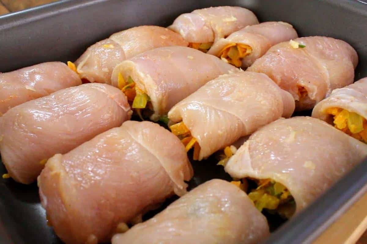 Peito de frango recheado para surpreender todo mundo no seu almoço de domingo