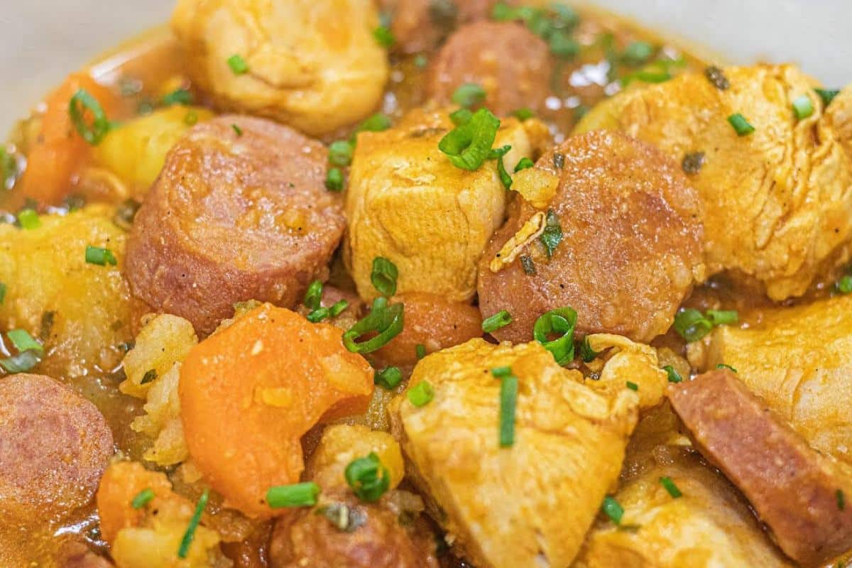 Receita de frango ao molho da roça muito saboroso e suculento