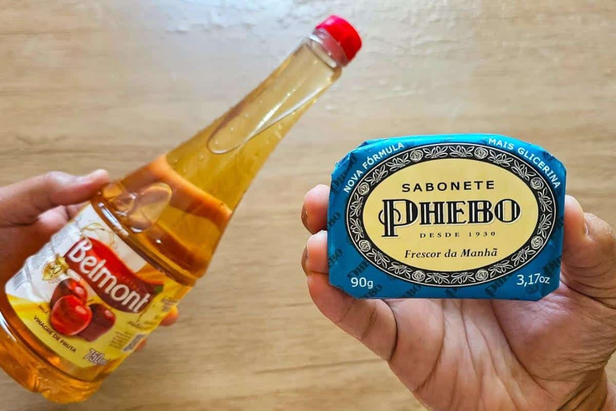 Descobri uma receita de amaciante caseiro que me fez parar de gastar dinheiro no mercado