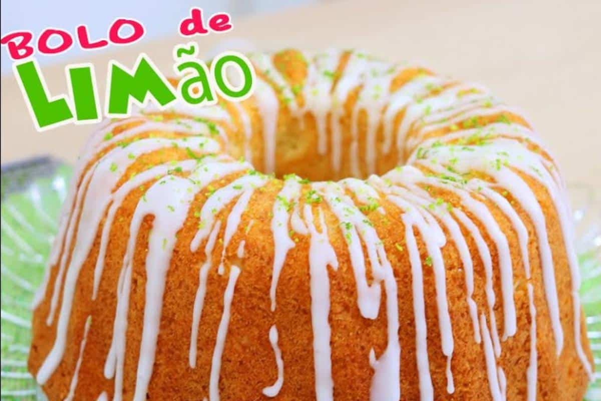 Bolo caseiro de limão maravilhoso que aprendi com a dona de uma padaria