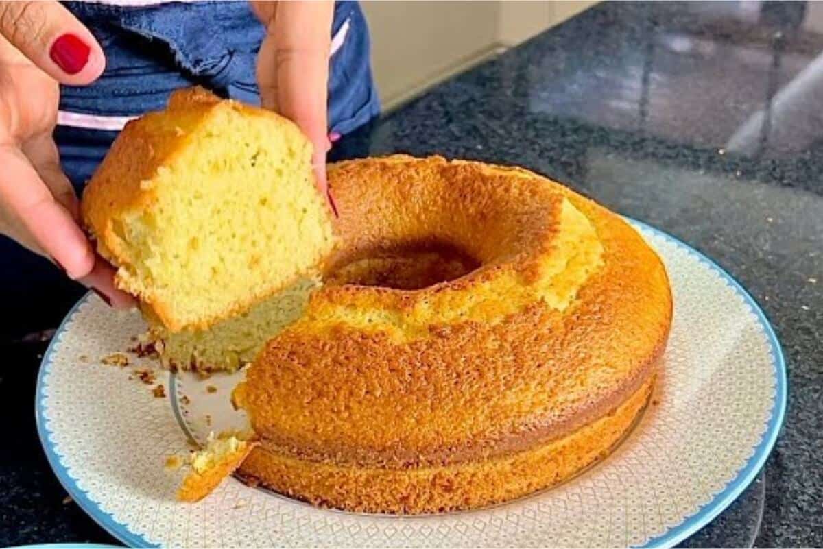 Bolo de laranja caipira da roça para preparar com o café da tarde