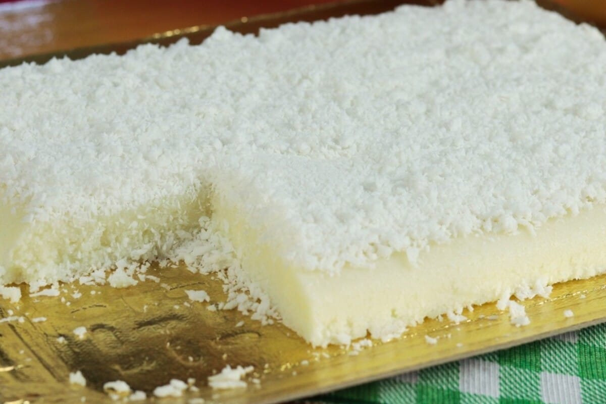 Bolo de tapioca que desmancha na boca e não precisa de fogo do fogão