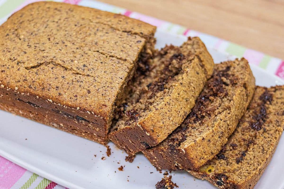 Bolo fit saudável sem leite e sem farinha de trigo para comer e emagrecer