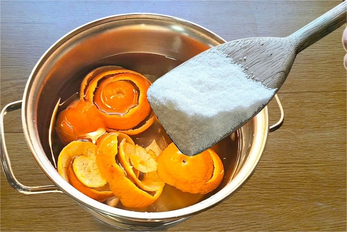 Fiz um detergente caseiro ótimo e econômico usando sal e casca de laranja