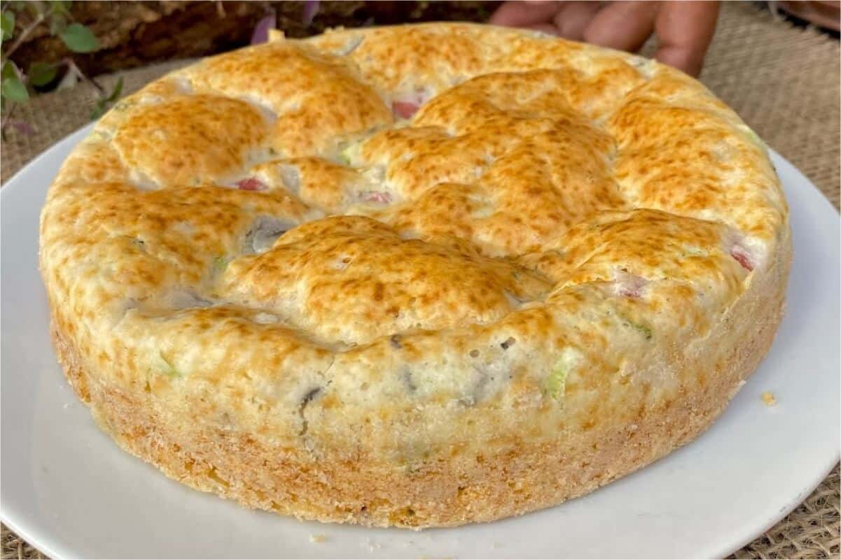 Torta cremosa sem trigo com ovo e tapioca que fica uma maravilha para qualquer refeição