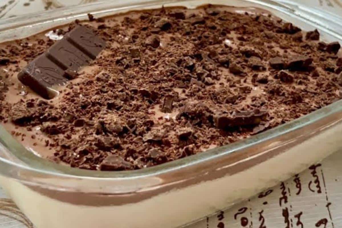 Torta doce na travessa super fácil de fazer e os ingredientes são bem simples