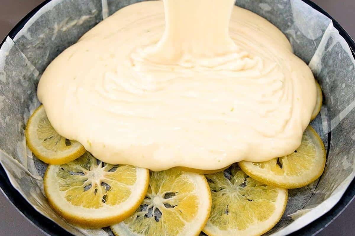 Agora só faço bolo de laranja desse jeito e ficou muito mais gostoso