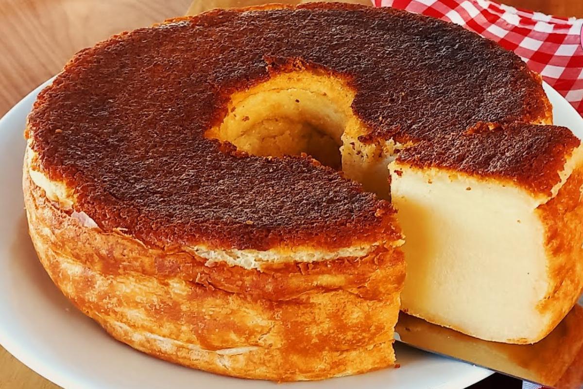 Bolo mole e cremoso: tem gente que vai achar que é pudim