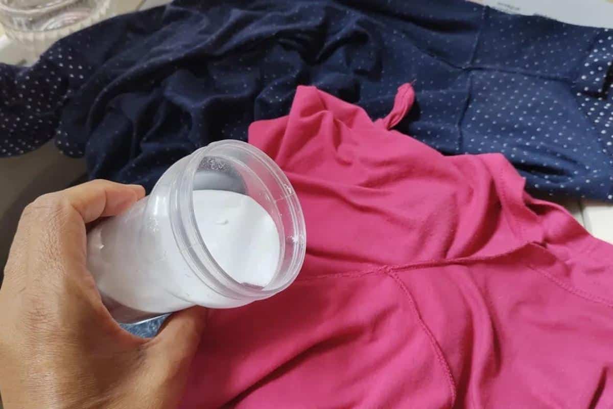 Como deixar roupa cheirosa e macia com uma misturinha caseira maravilhosa