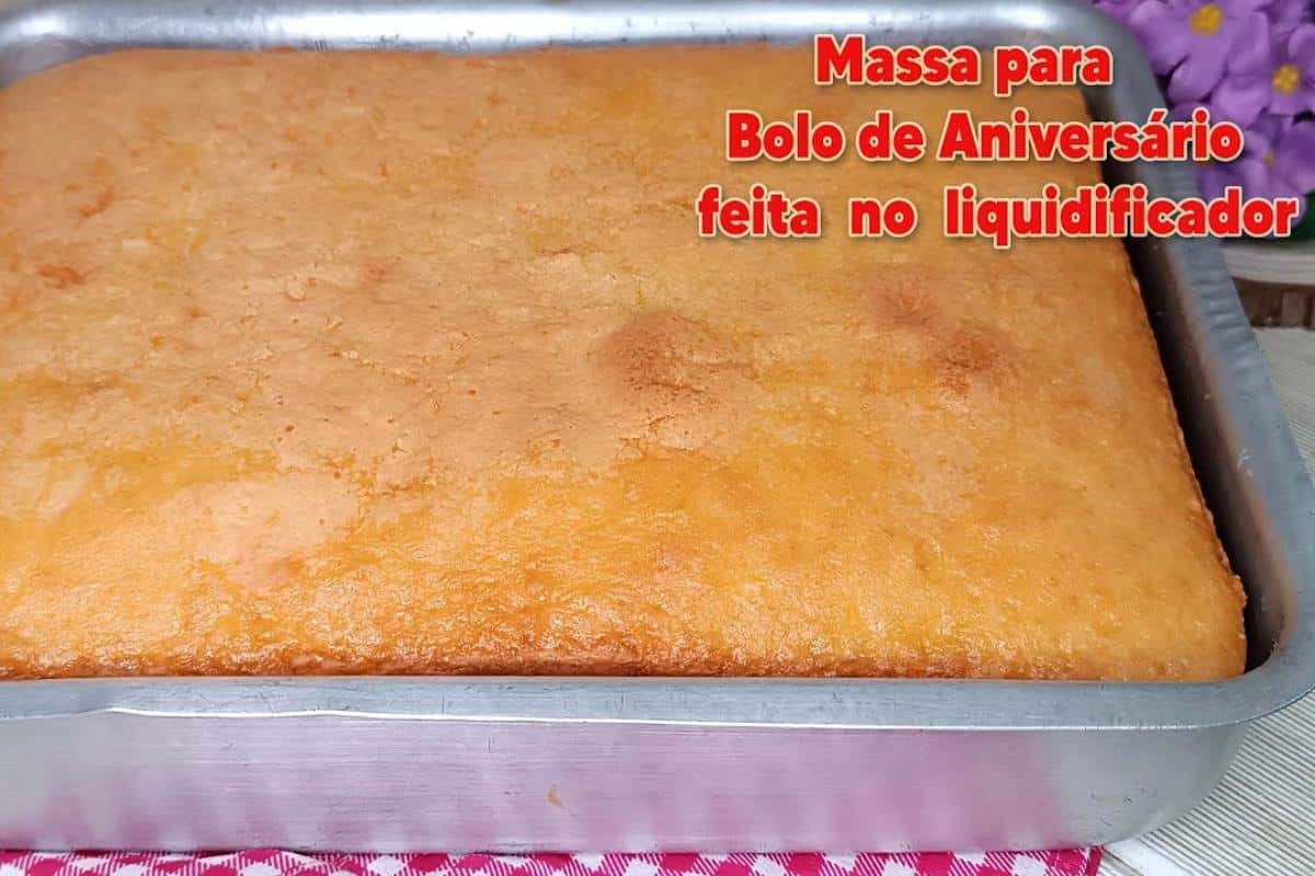 Massa para bolo de aniversário muito fácil de fazer macia e fofinha no ponto correto