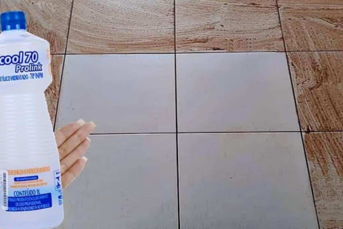 Misturinha com álcool que faz milagres com piso manchado e encardido