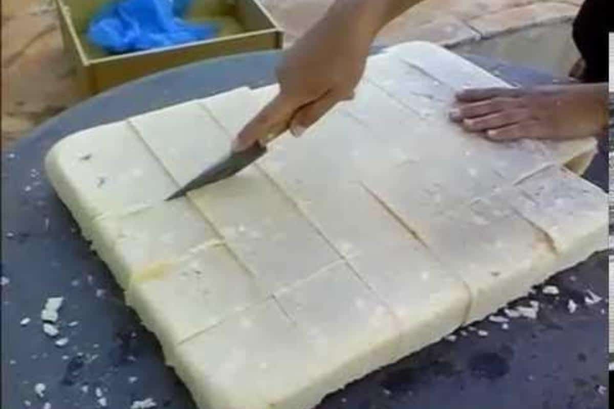 Como fazer sabão em barra caseiro que rende muito usando 4 ingredientes