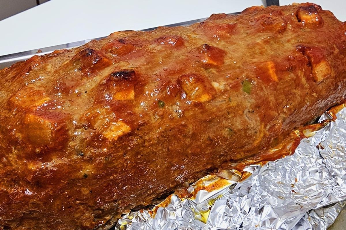 Como fazer bolo de carne que não seca quando assa e fica maravilhoso