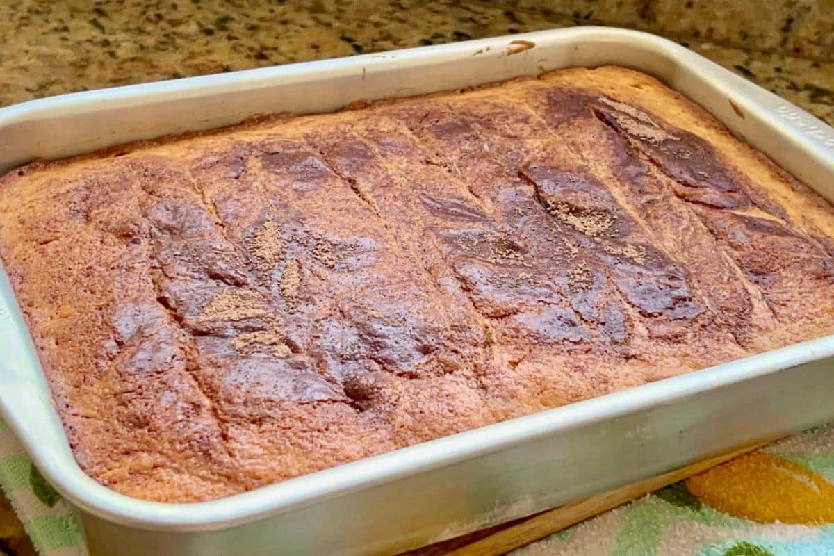 Receita de bolo fofinho e grande para servir no café da tarde: é o meu favorito