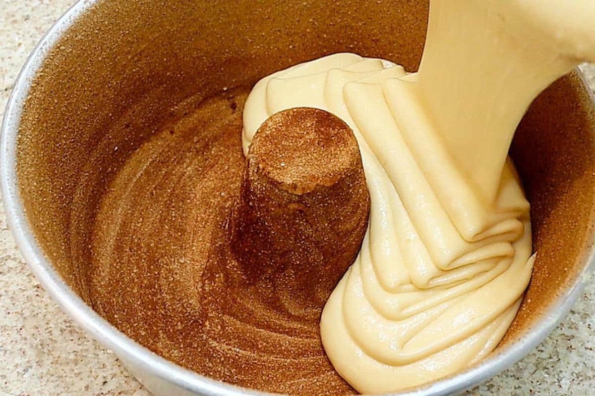 É assim que eu faço bolo simples para o café, não faço de outro jeito mais