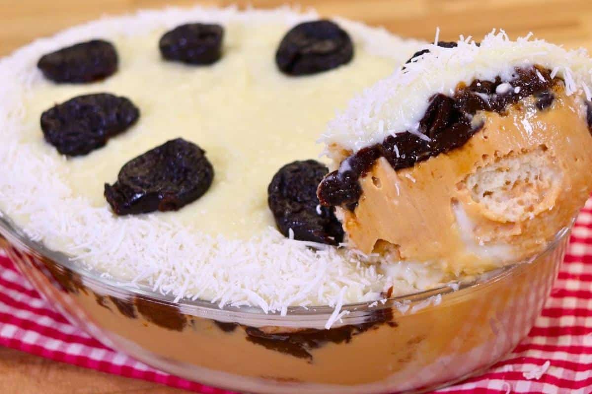Esse pavê de olho de sogra está entre as minhas sobremesas favoritas de tão gostosa