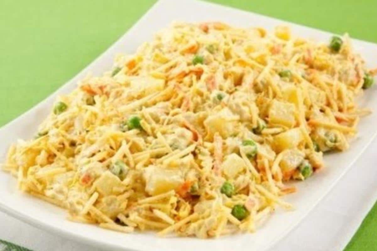 Salpicão de frango perfeito para acompanhar seu almoço de domingo