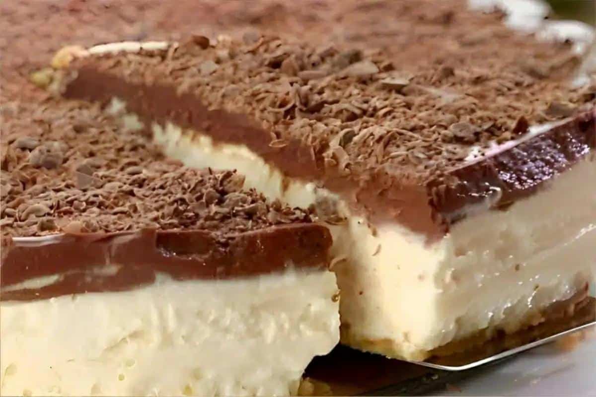 Torta de limão cremosa e refrescante vai te dar vontade de comer todo dia