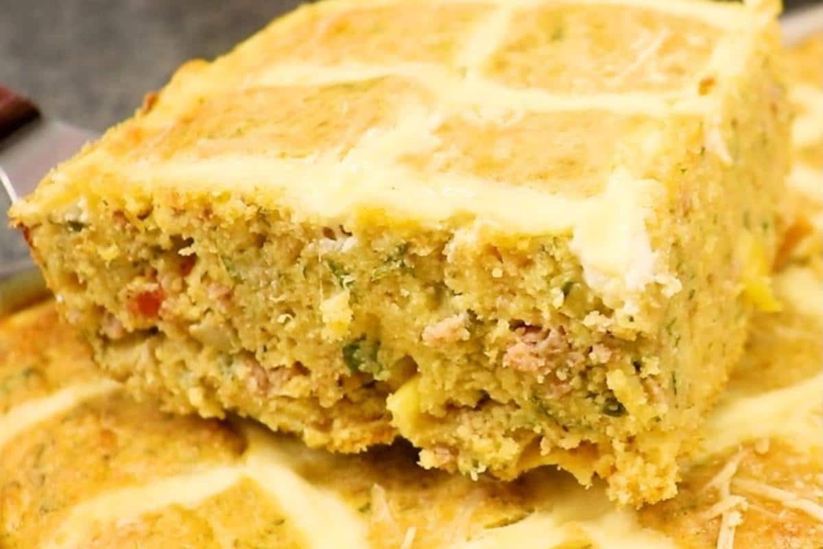 Torta salgada caipira super recheada e uma massa especial que desmancha na boca