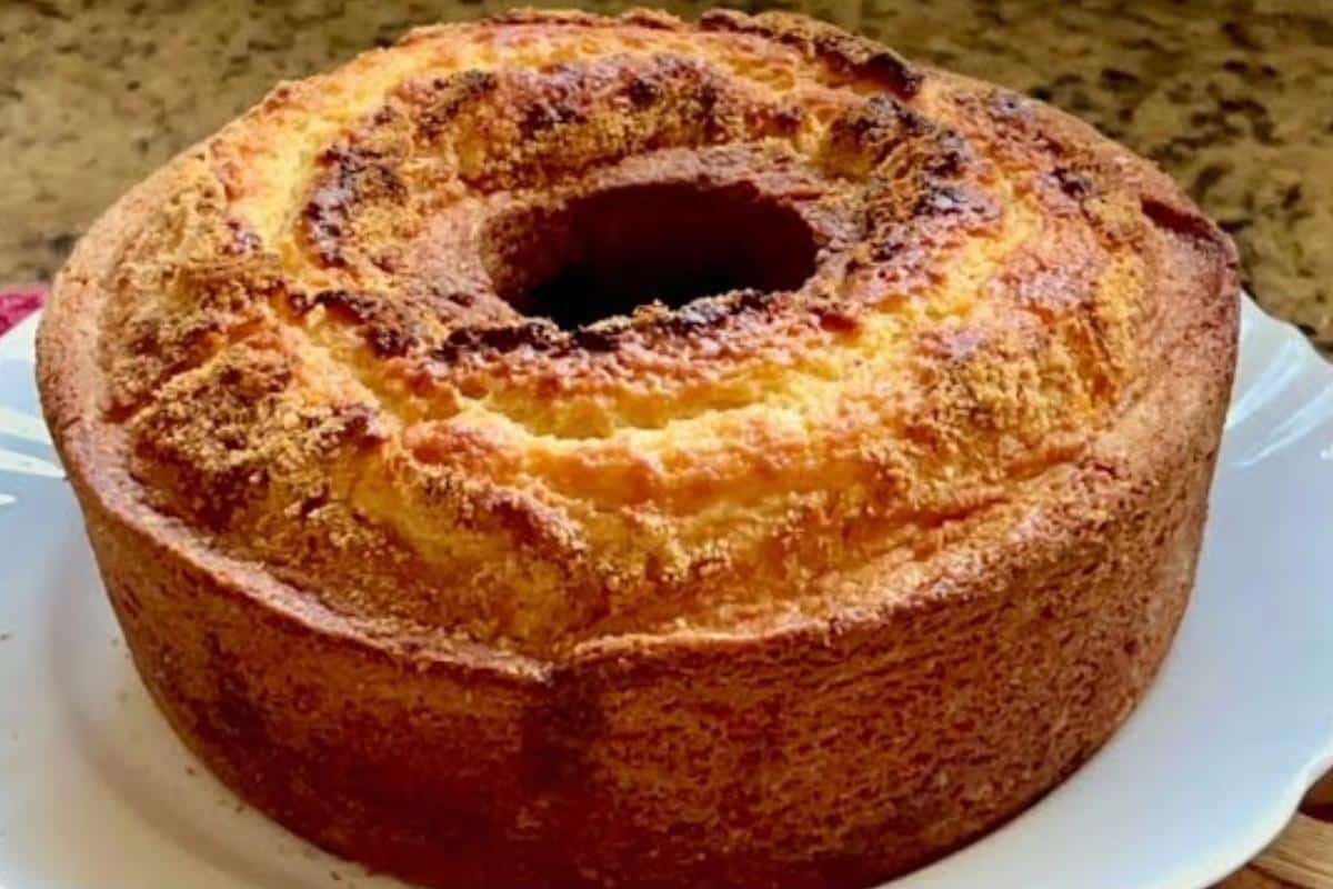 Como fazer bolo com coco fofinho e delicioso para o lanche da tarde