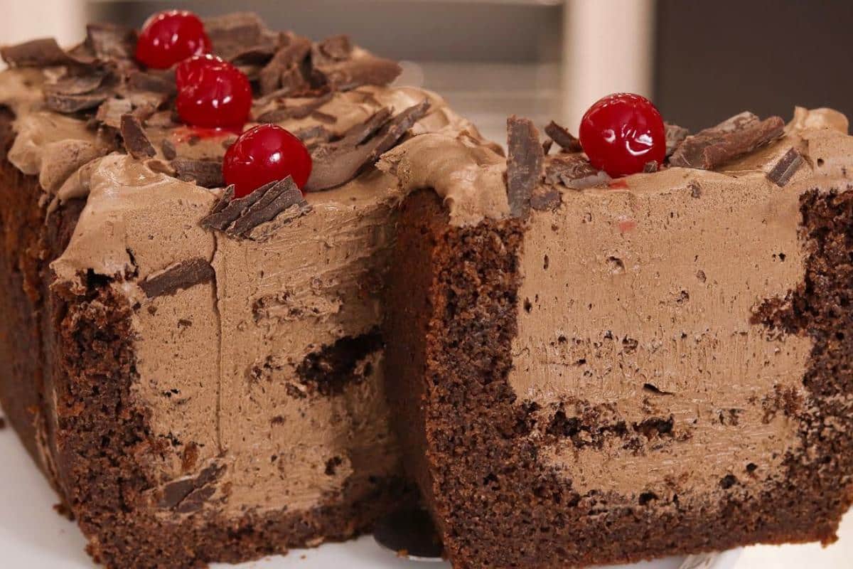 Bolo de brigadeiro trufado de dar água na boca só de olhar