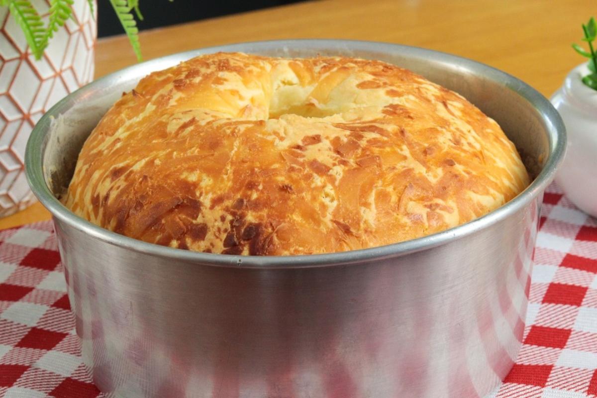 Bolo pão de queijo muito prático de preparar para o lanche da tarde