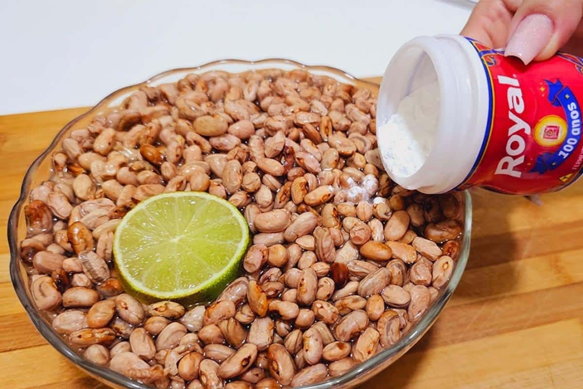 Como cozinhar feijão mais rápido que fica saboroso com caldo grosso