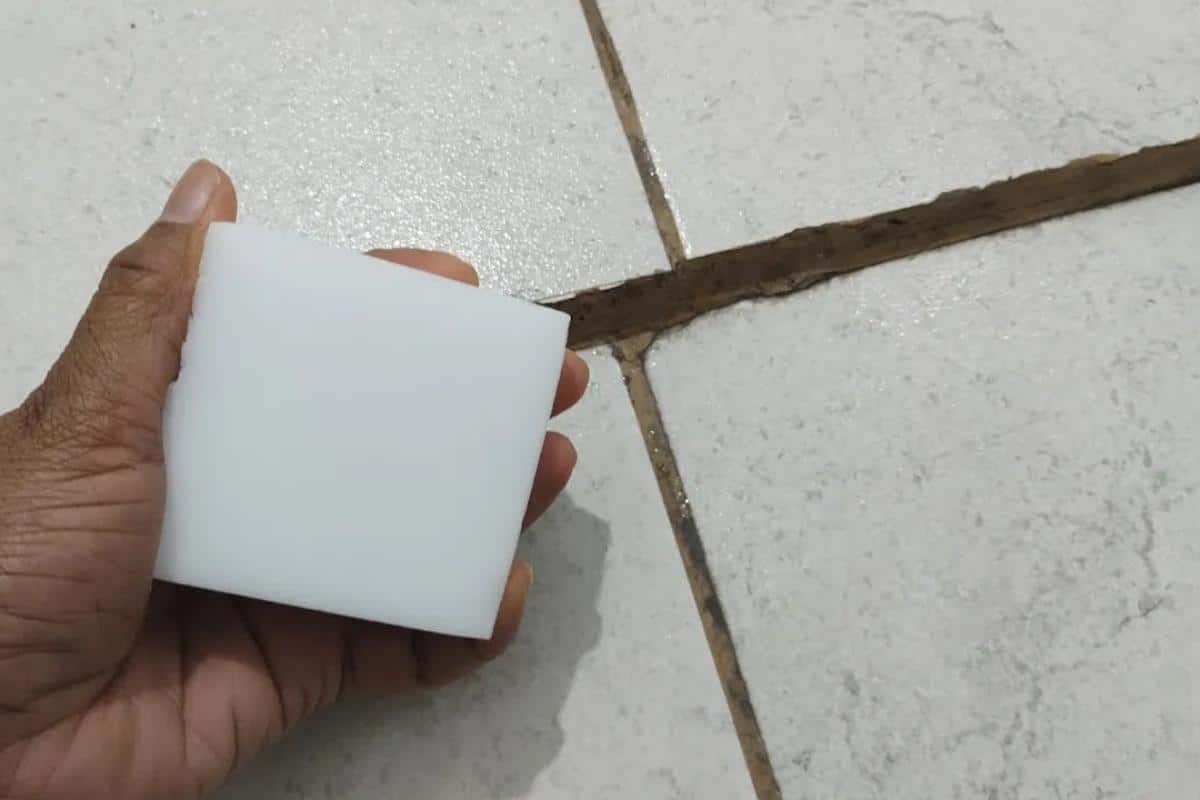 Como limpar rejunte encardido da sua casa rapidinho sem muito esforço