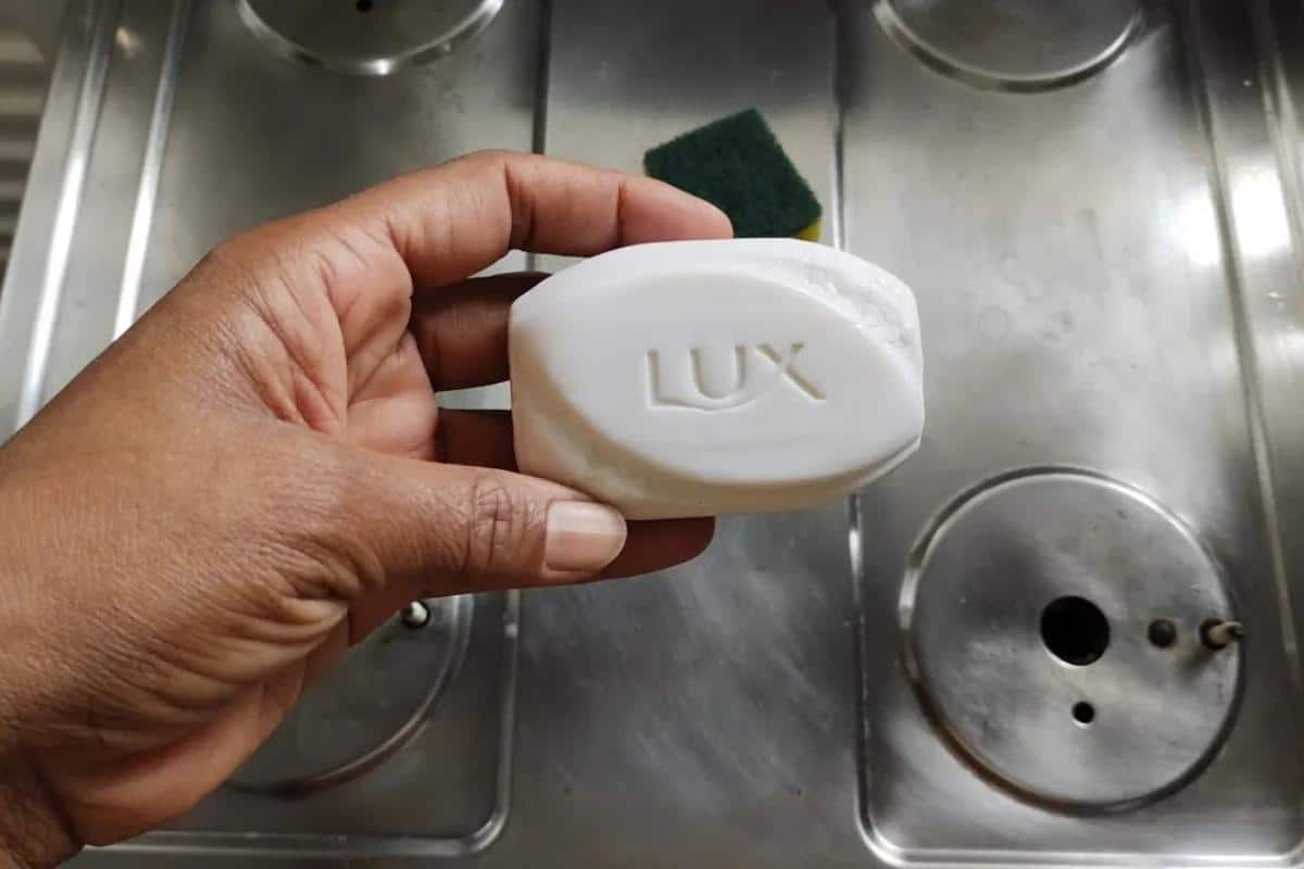 Dica para limpar fogão para remover gordura e deixar brilhando parecendo novo