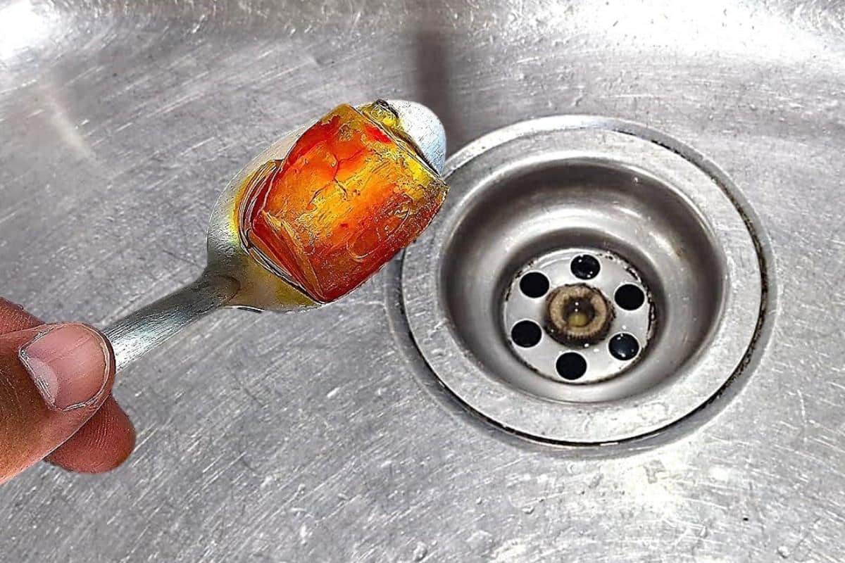 Dica para pia não entupir da cozinha e do banheiro: você não vai acreditar como é fácil