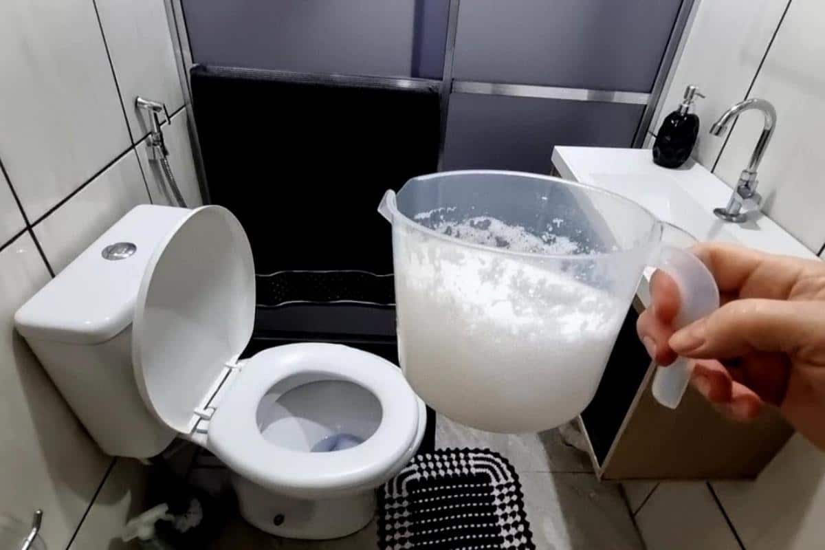 Misturinha para limpar box do banheiro: nunca mais você verá manchas no seu banheiro