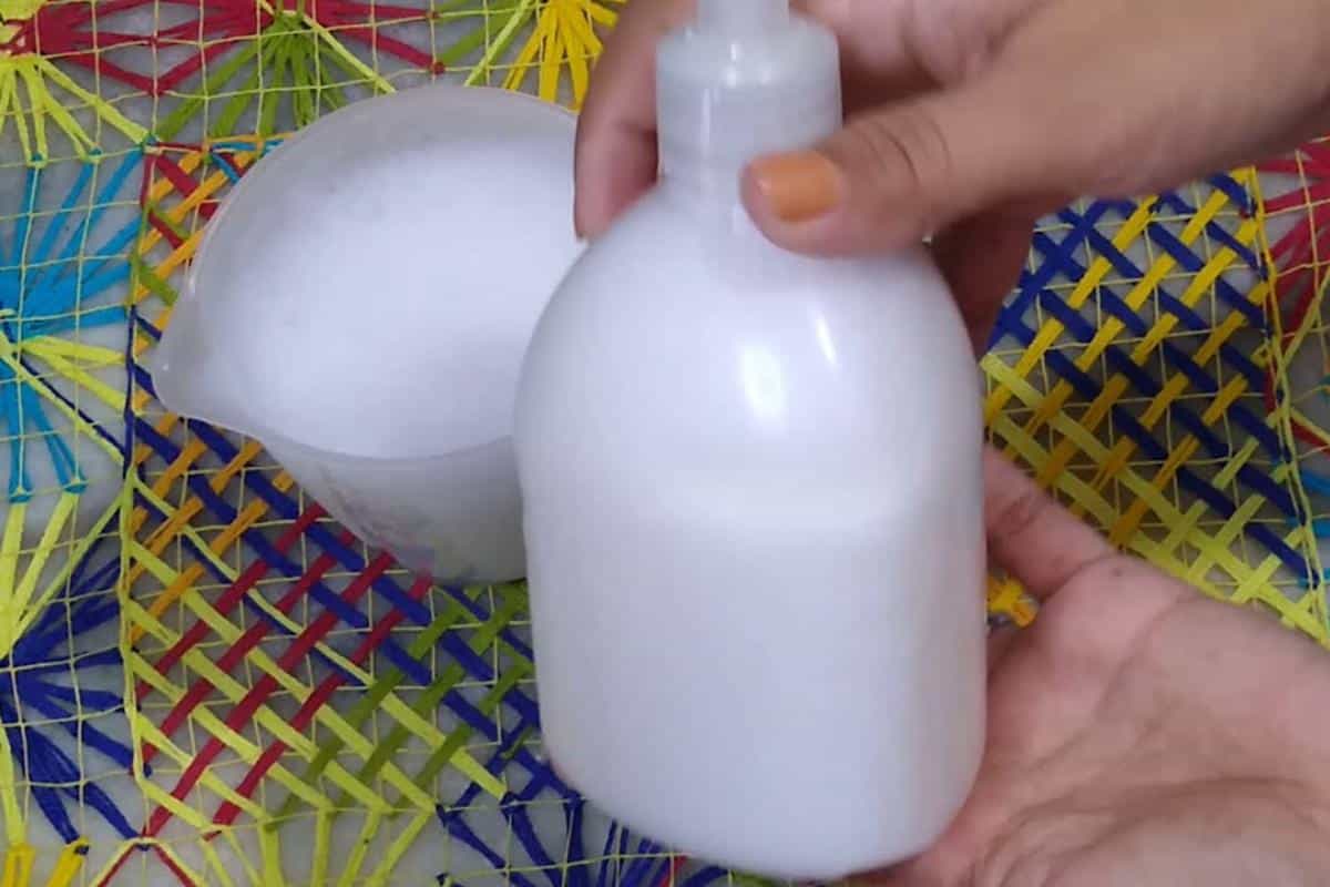 Sabonete líquido caseiro cremoso e perfumado bem simples de fazer