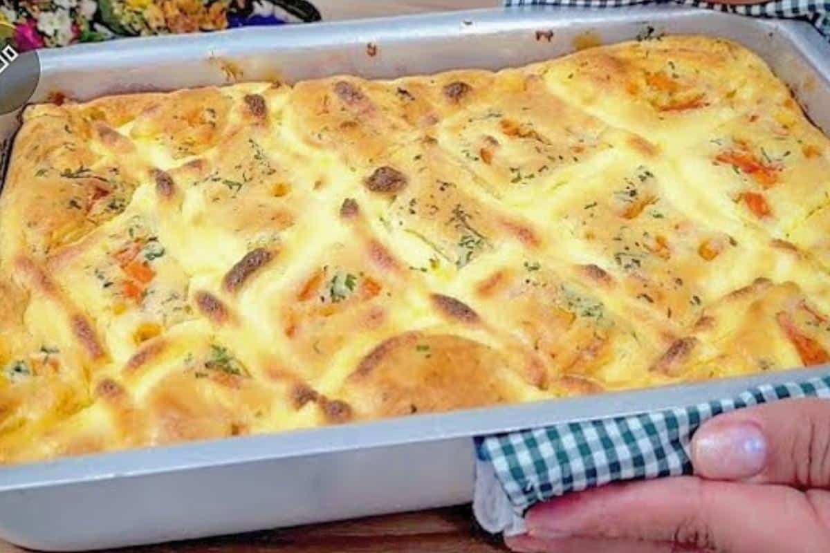 Torta de liquidificador com massa especial muito macia e recheio suculento