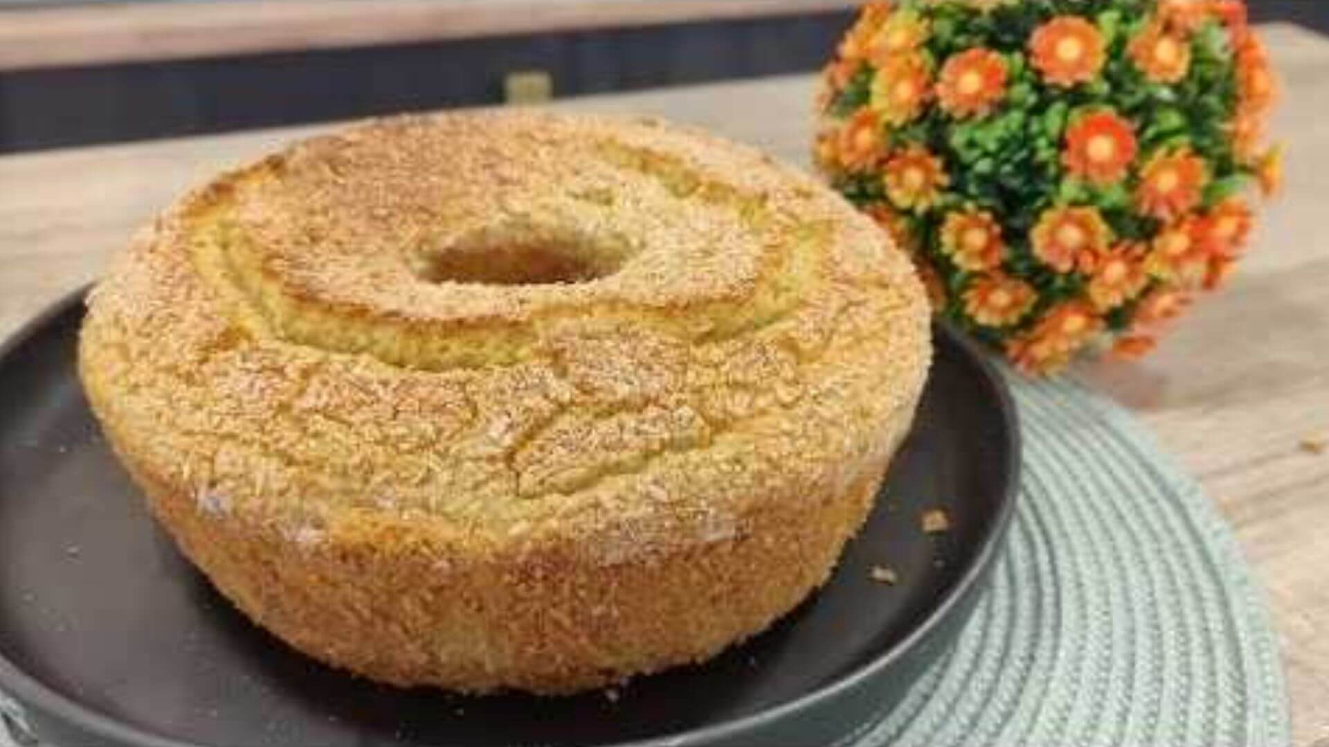 Bolo de batata doce que vai ser uma novidade maravilhosa no seu café da tarde