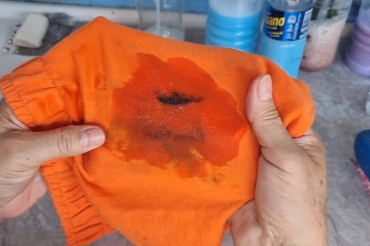 Como tirar mancha de roupa: essa técnica fácil não desbota o pano