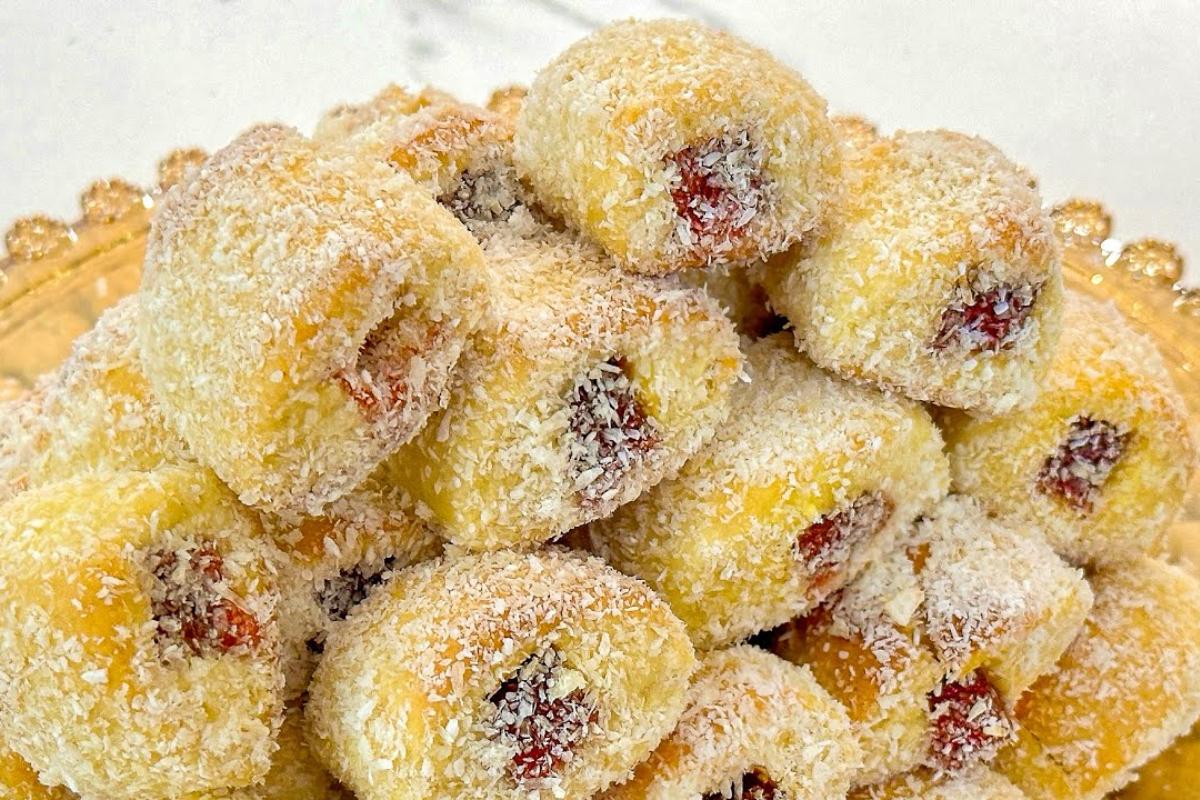 Nhoque doce de padaria recheado ótimo para servir para as crianças nesse fim de ano