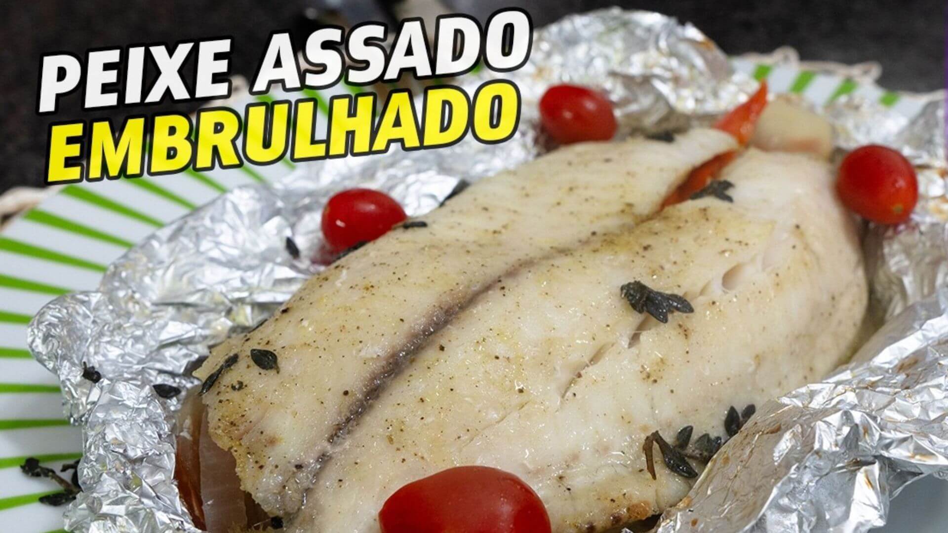 Peixe assado muito fácil de fazer e fica ótimo para sua ceia de natal