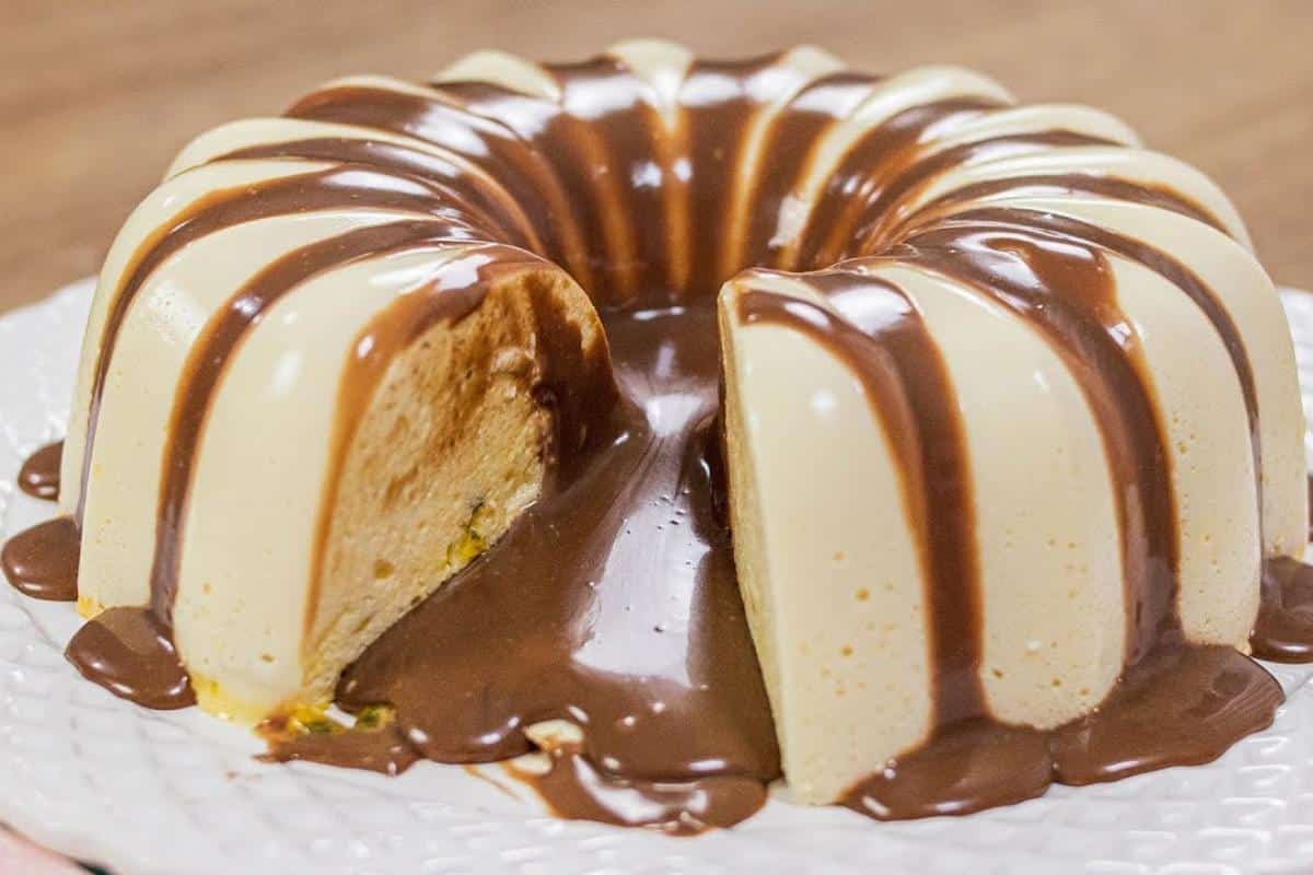 Pudim mousse de maracujá delicioso para enfeitar sua mesa de natal