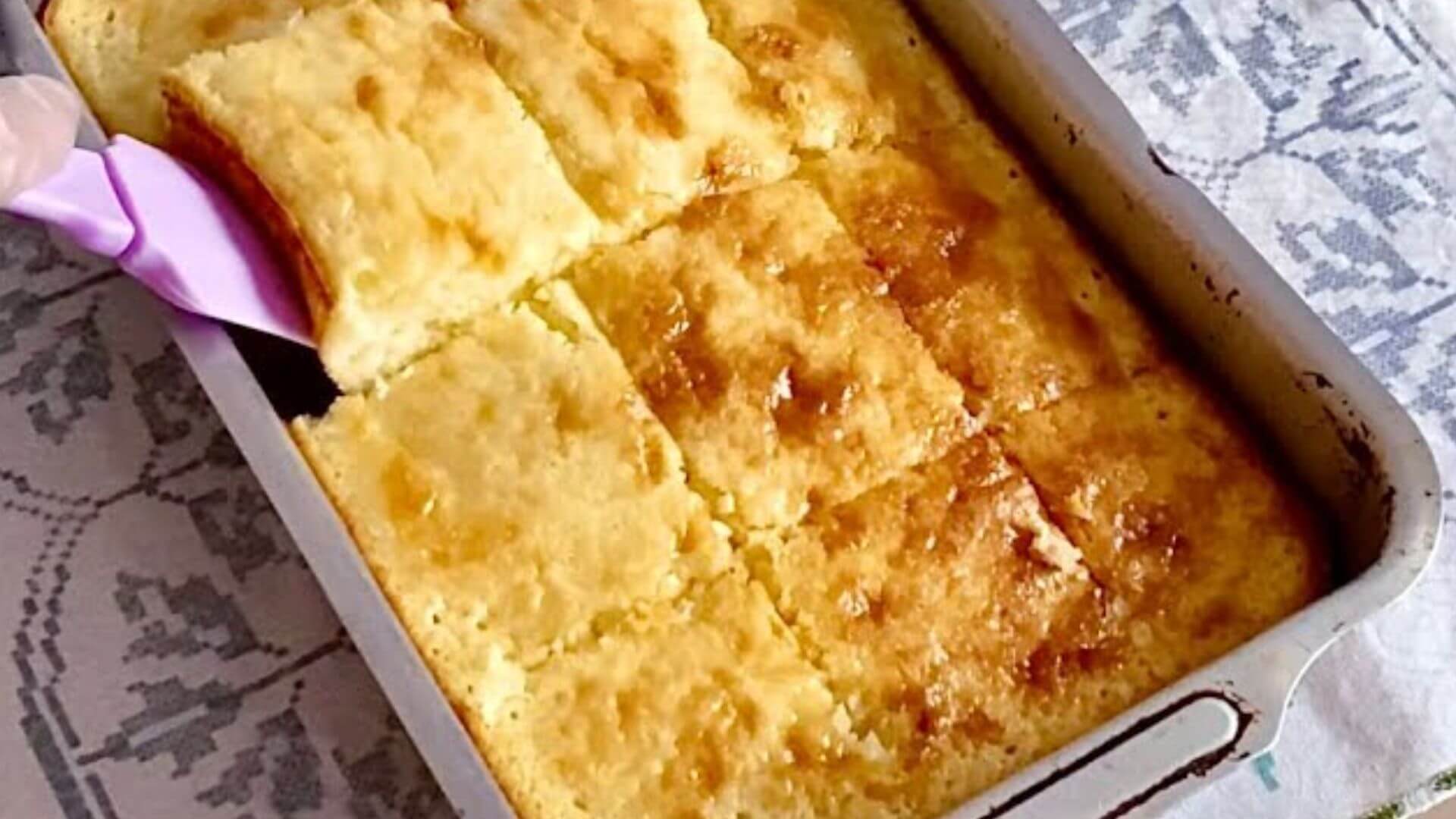 Receita de bolo sem farinha de trigo para você saborear com uma xícara de café